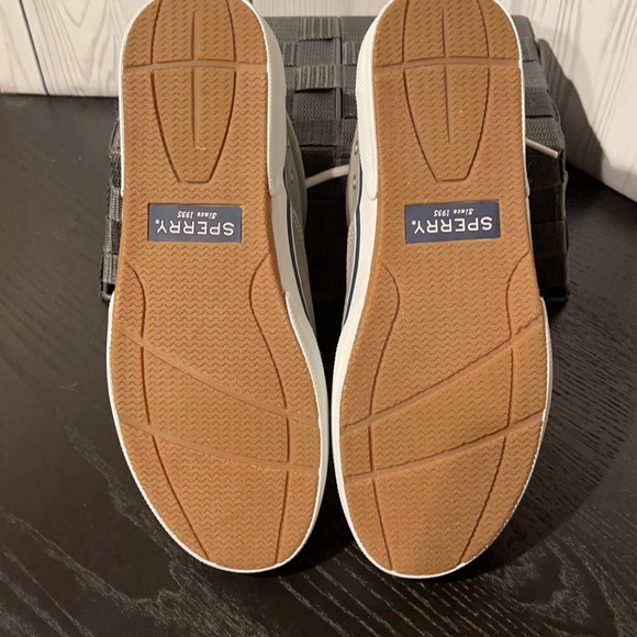 Men’s Sz. 8 Sperry’s - Picture 3 of 3